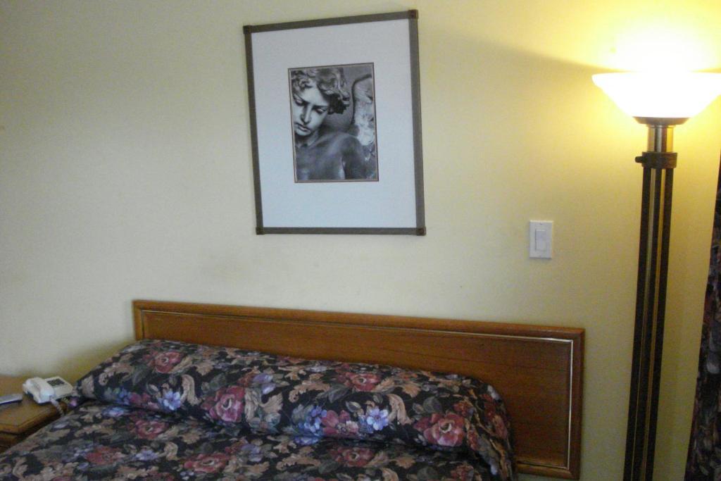 Eastcourt London Motel Szoba fotó
